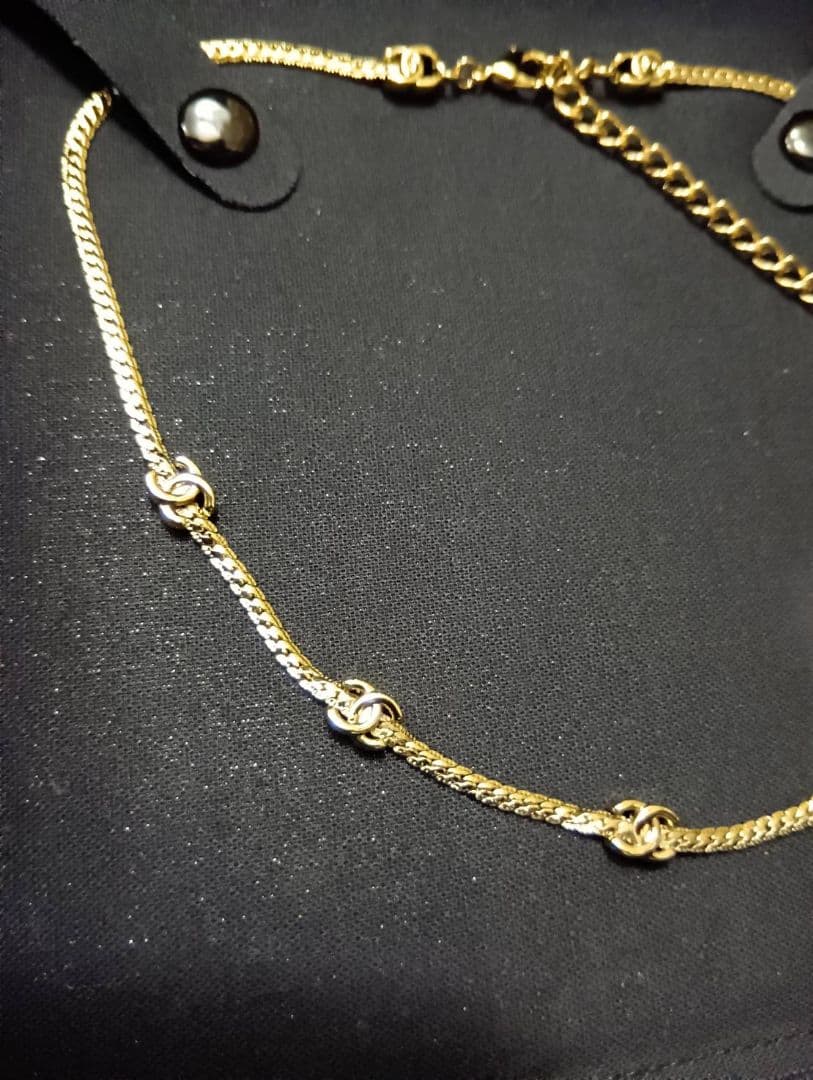 CHANEL CCロゴ メタル チョーカー ネックレス 【ゴールド】