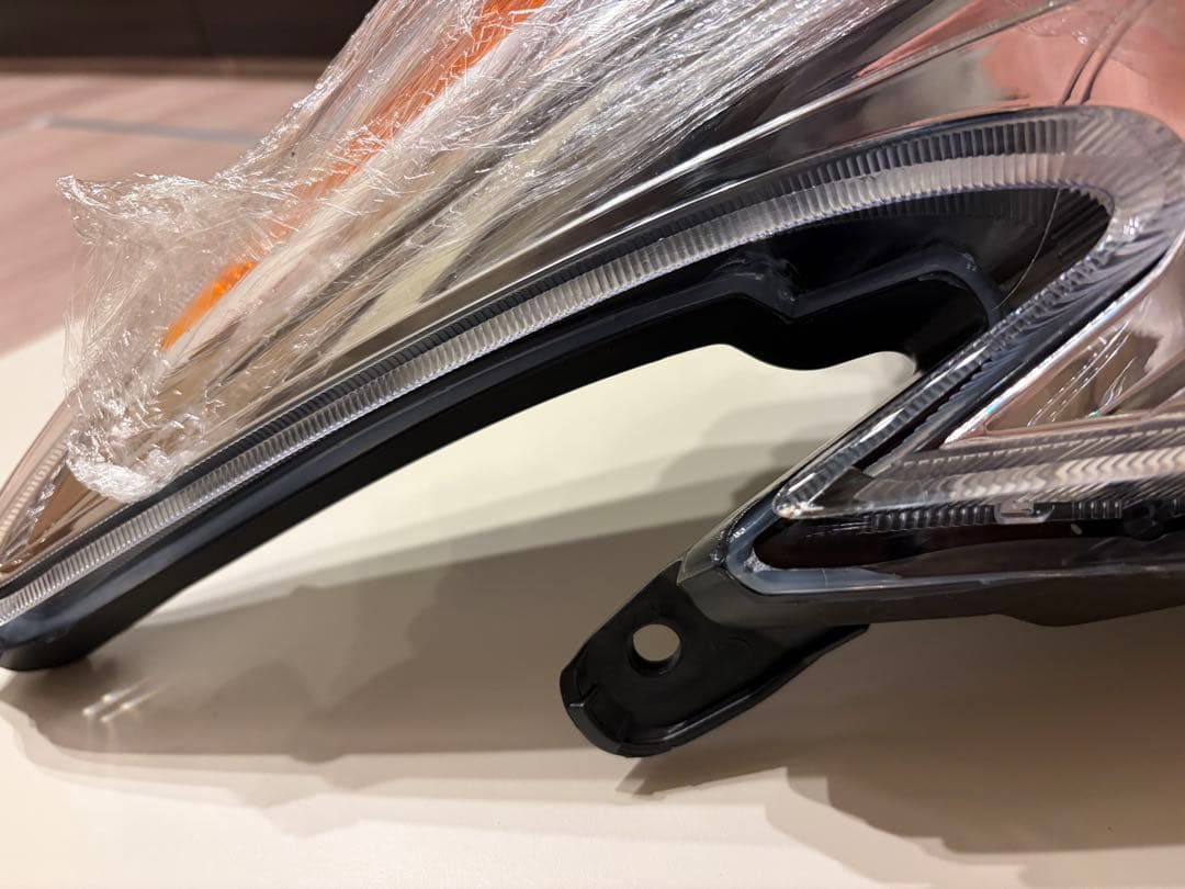 30プリウス　USヘッドライト USDM