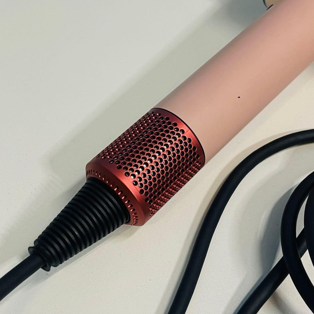 Dyson ヘアドライヤー HD16数量限定カラー さくらチェリー 。