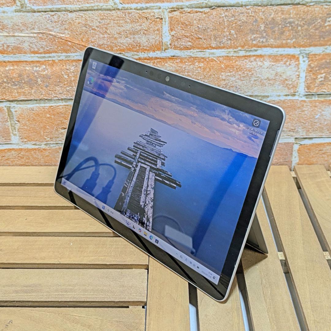 (2607)Surface Go3 8GB 128G バッテリー充電40回◎