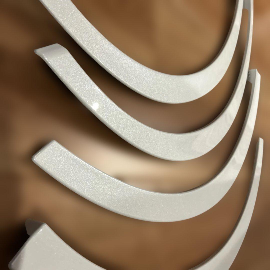 専用ハイエース　FLEX Delfino line オーバーフェンダー