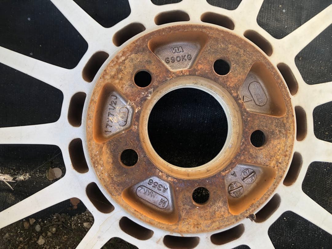 エンケイホイール17インチ 競技用