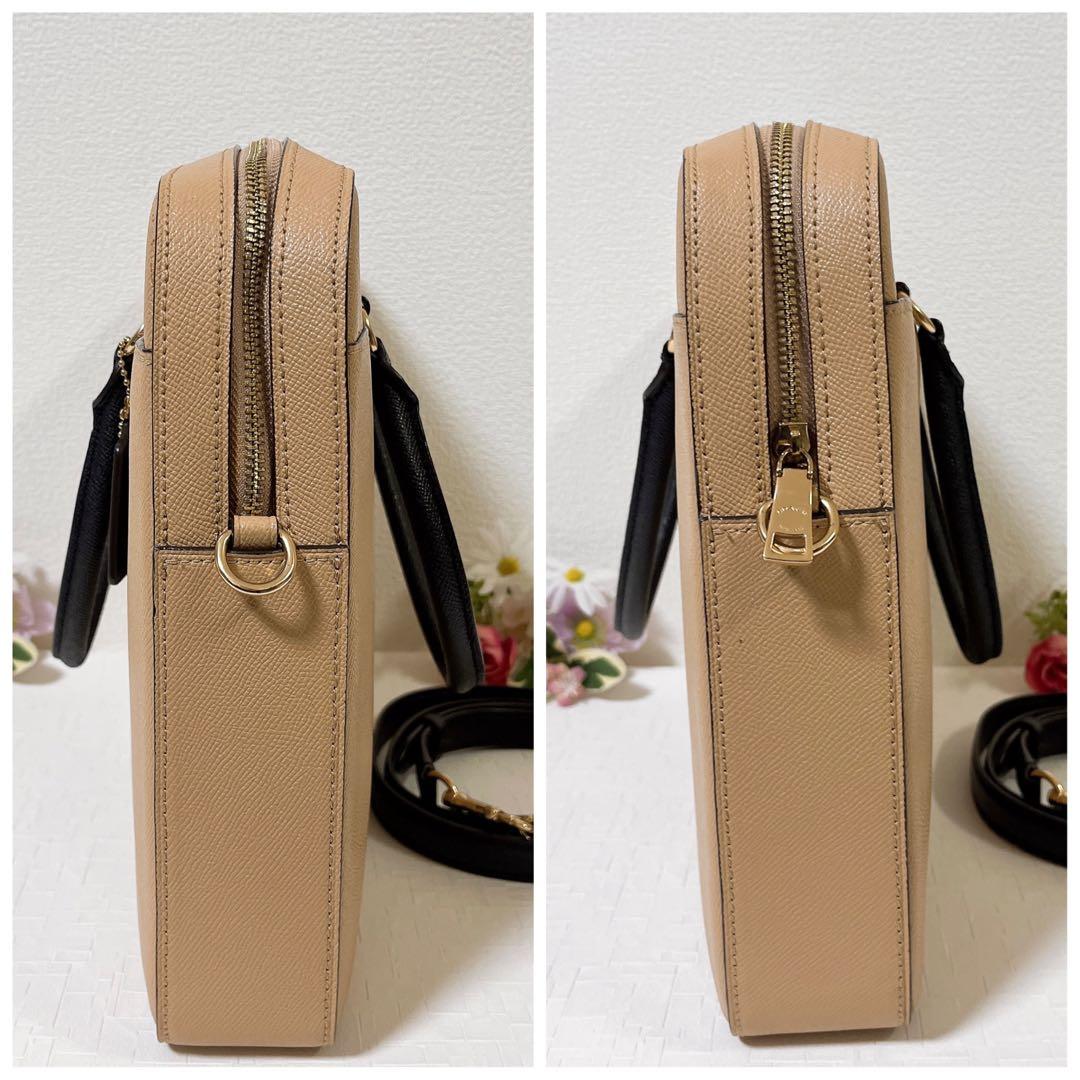 美品★コーチ ビジネスバッグ ショルダーバッグ 手提げ 2WAY チャーム A4