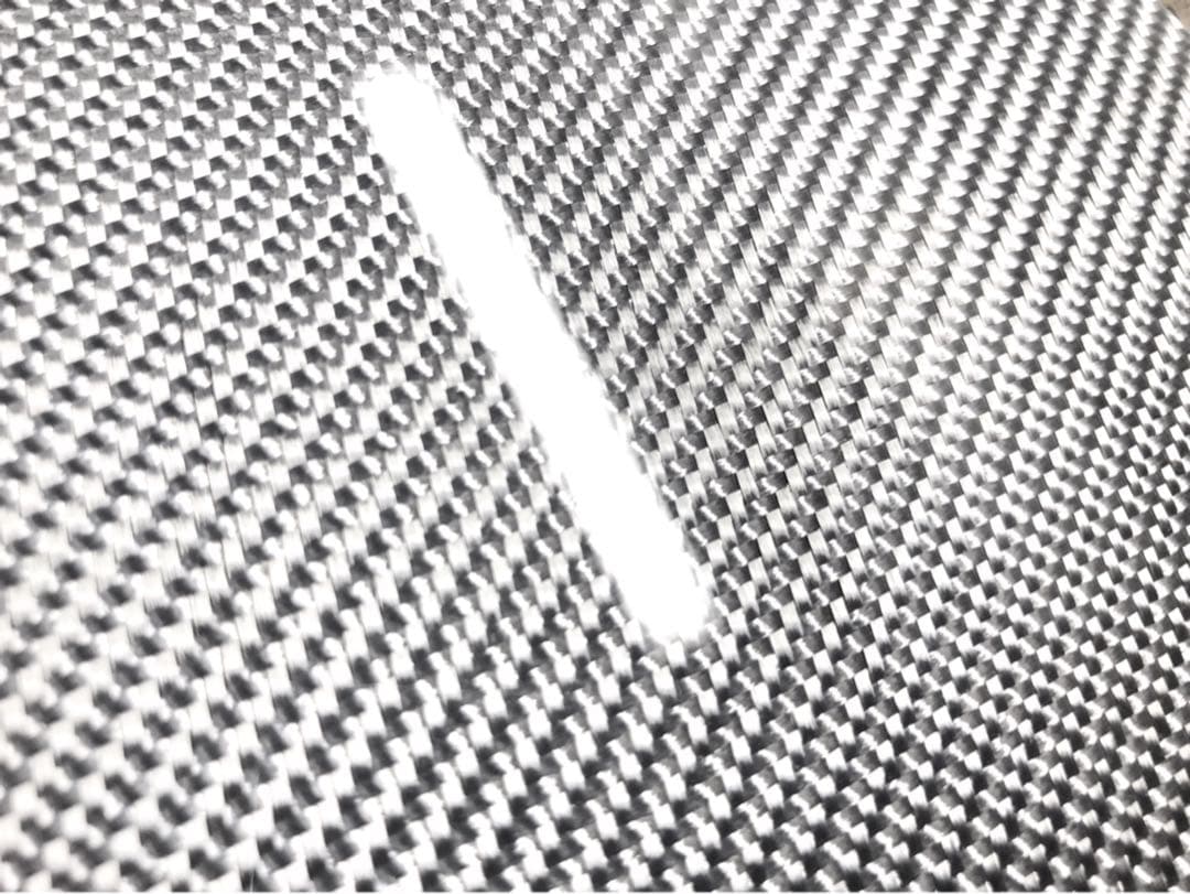 30系 プリウス【リアルカーボン／綾織りシルバー】ピラーガーニッシュ