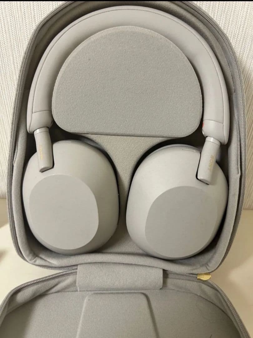 ソニー ワイヤレスヘッドホン WH-1000XM5 (保証あり)