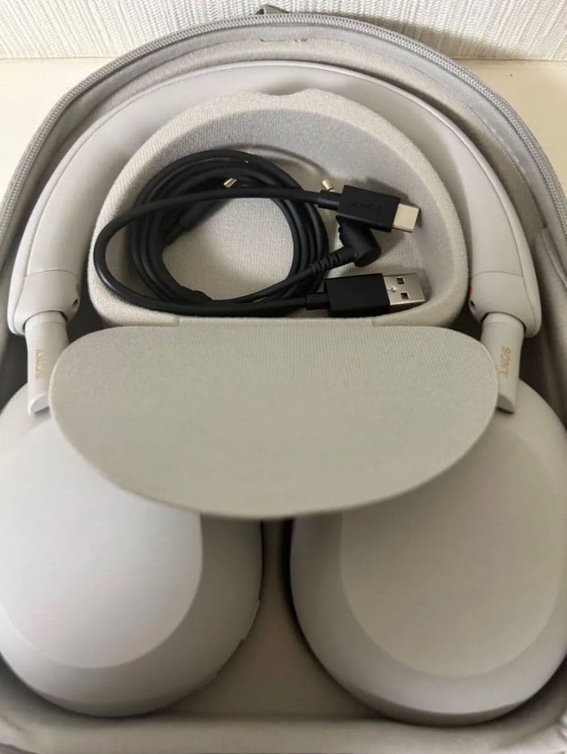 ソニー ワイヤレスヘッドホン WH-1000XM5 (保証あり)