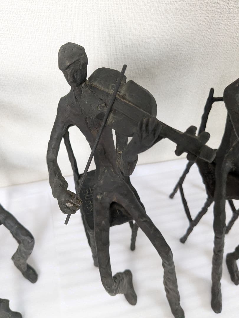 ブロンズ置物 キム・ボーン BURN 演奏者 バイオリン チェロ