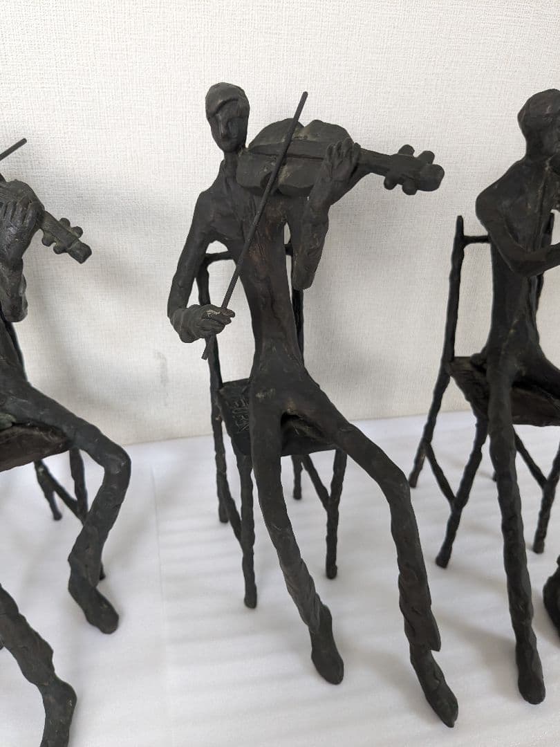 ブロンズ置物 キム・ボーン BURN 演奏者 バイオリン チェロ