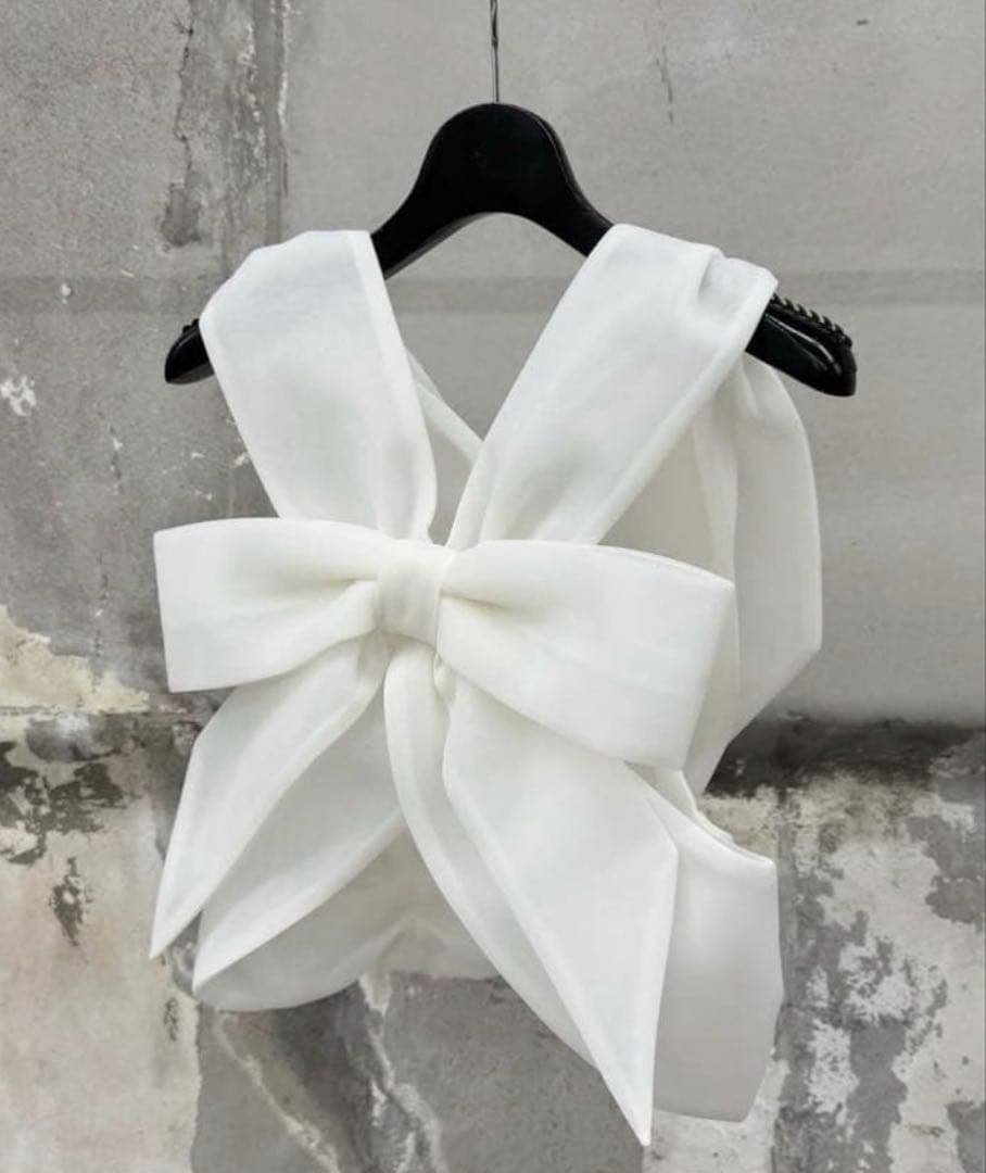 litmus her praha ハープラハ　リボン　ハーネス　白　ビスチェ