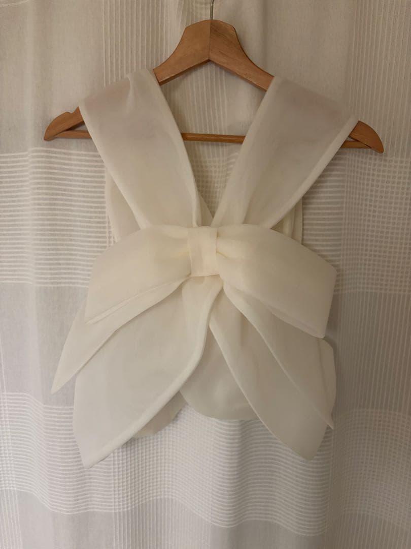 litmus her praha ハープラハ　リボン　ハーネス　白　ビスチェ