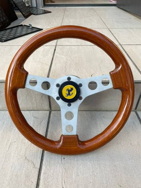 フェラーリ　ウッドステアリング　ステアリング