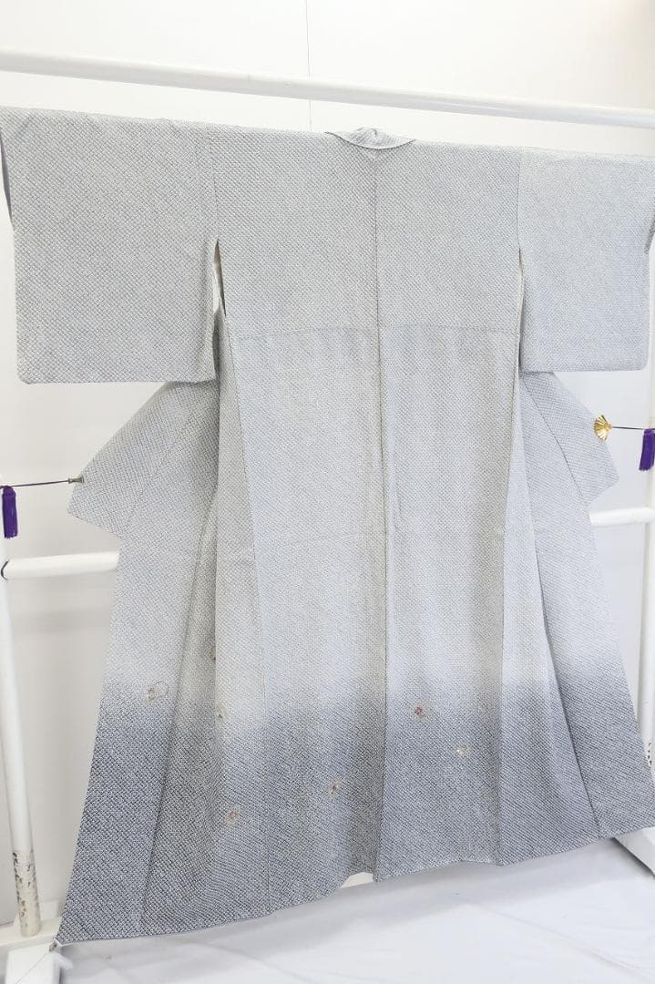訪問着 総絞り 刺繍 ブルーグレー 花文 身丈155cm 裄丈66cm 正絹