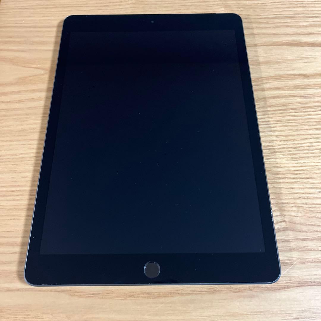 iPad (第7世代) 32GB スペースグレー Wi-Fi+Cellular