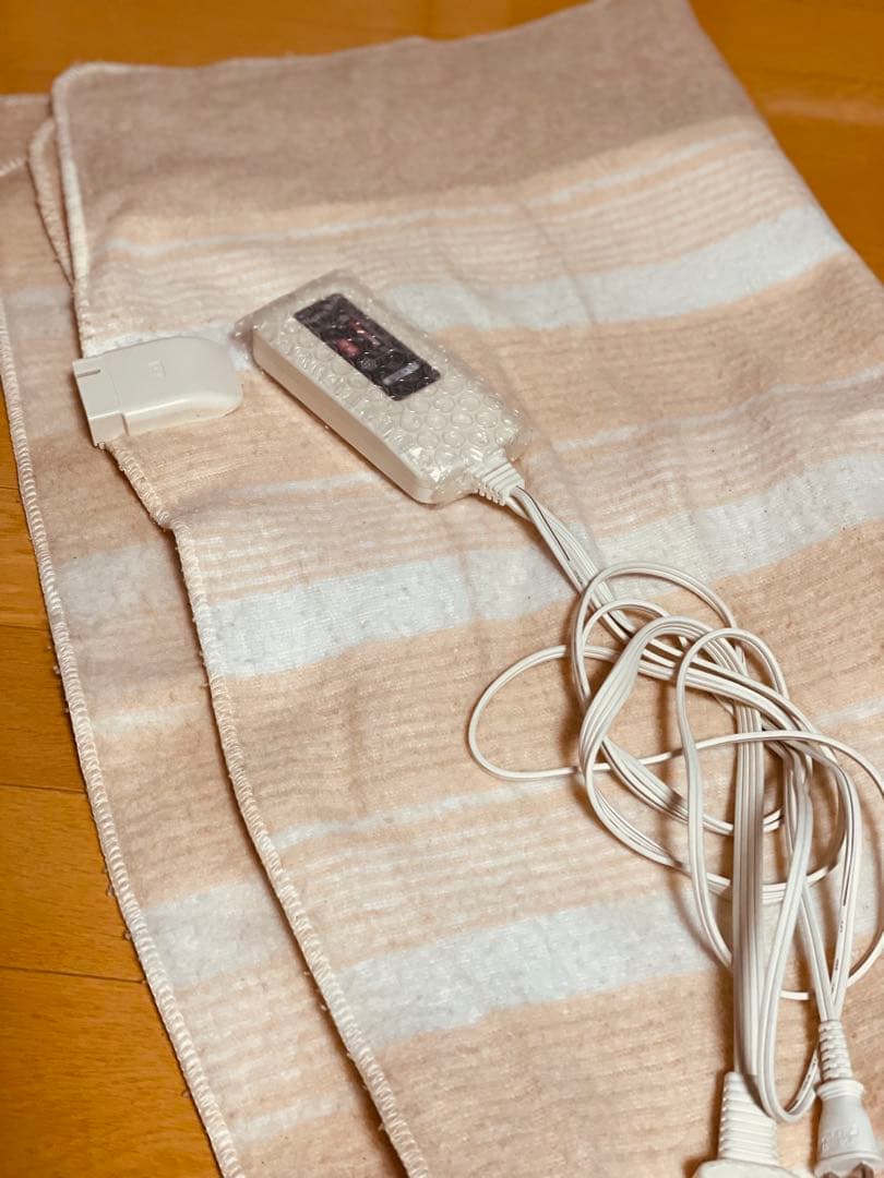 美品　高級木製ポータブルベッドセット マッサージベッド エステベッド 折りたたみ