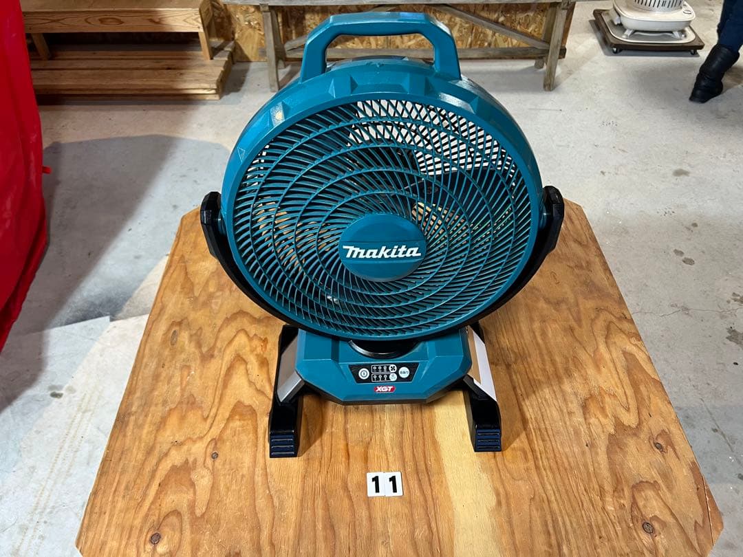 Makita バッテリー式扇風機