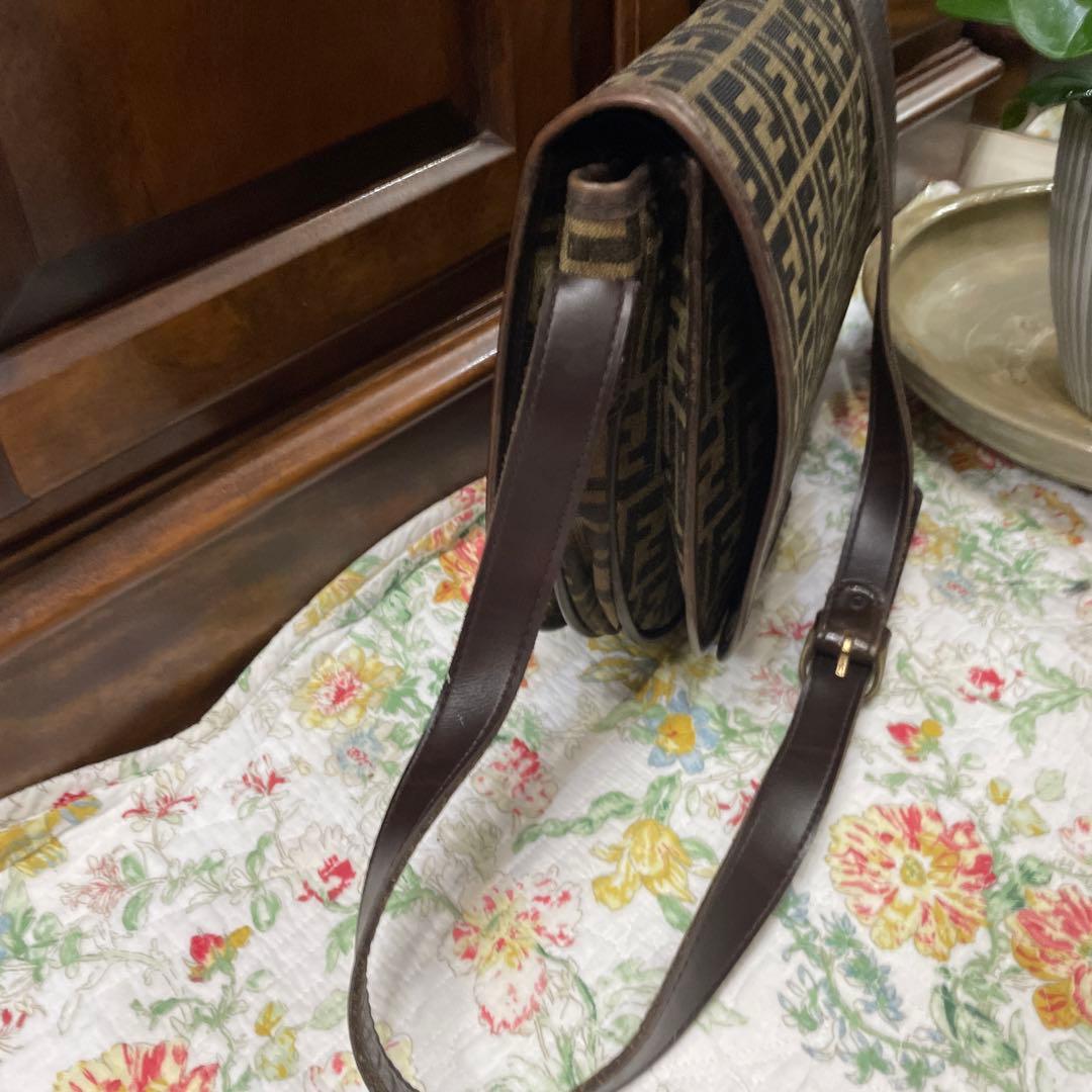 FENDI フェンディショルダーバッグ