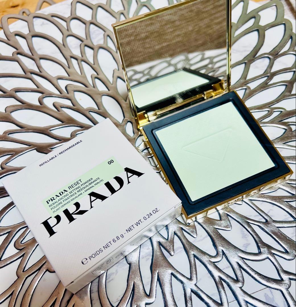 (値下げ)新品★PRADA リセット セッティング パウダー プレストパウダー