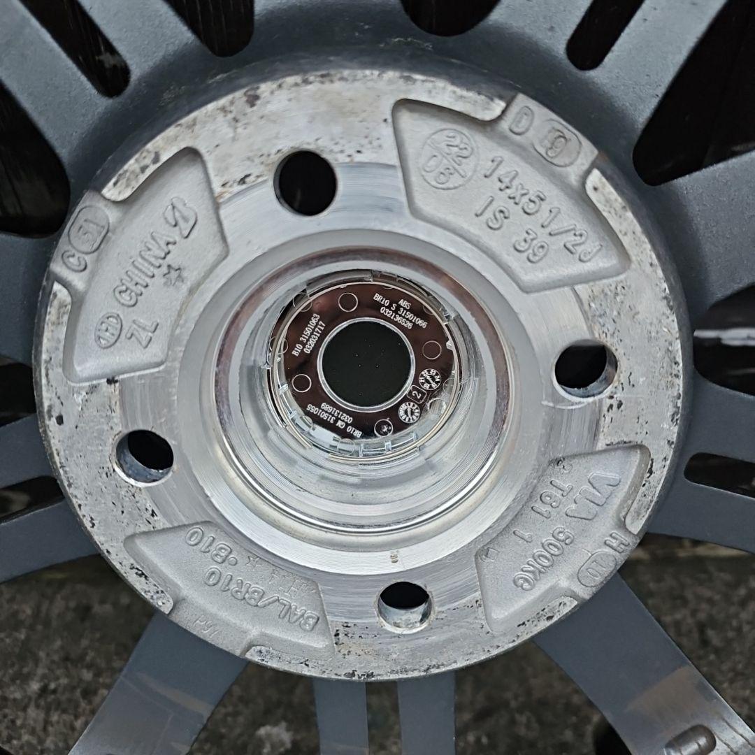 日産ノート冬タイヤホイール 185/70/14 スタッドレス