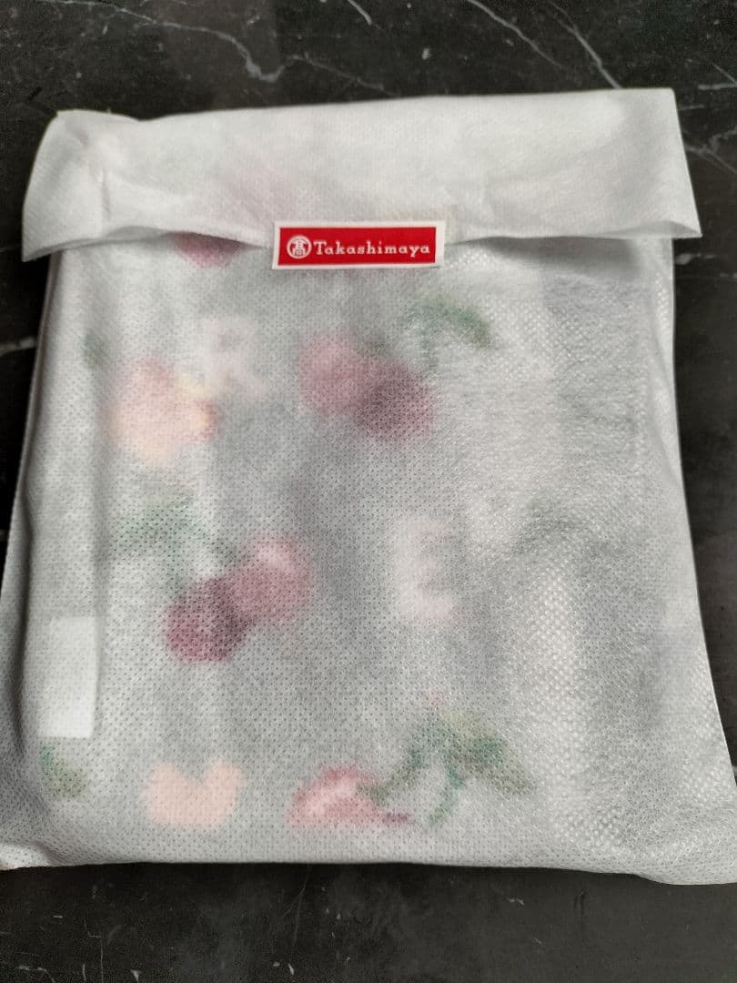 ★最終値下★新品　フェイラー　キープスマイリングチェリー　マルチケース