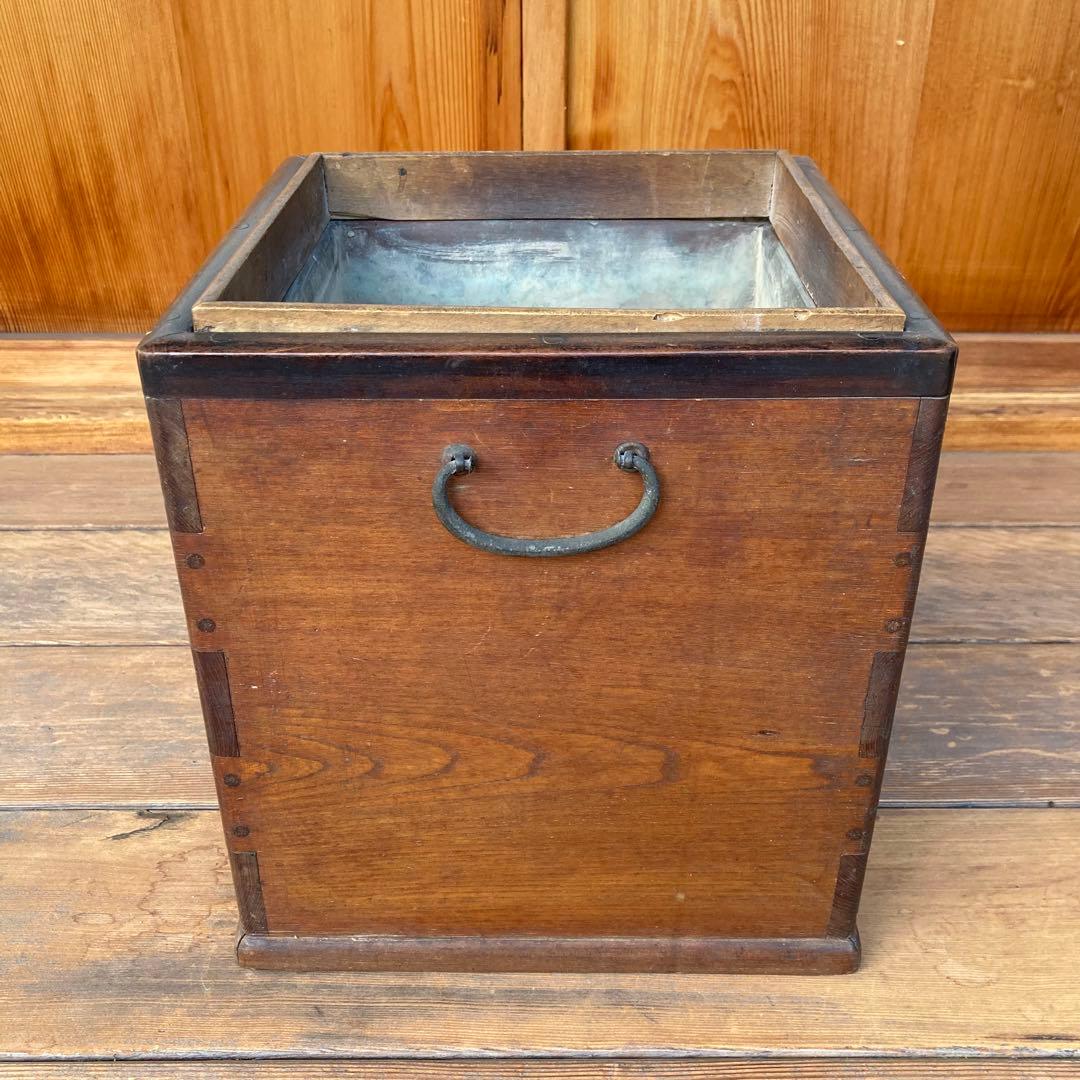 専用品　火鉢　灰　五徳　木製　アンティーク　レトロ　ビンテージ　古道具　古民家