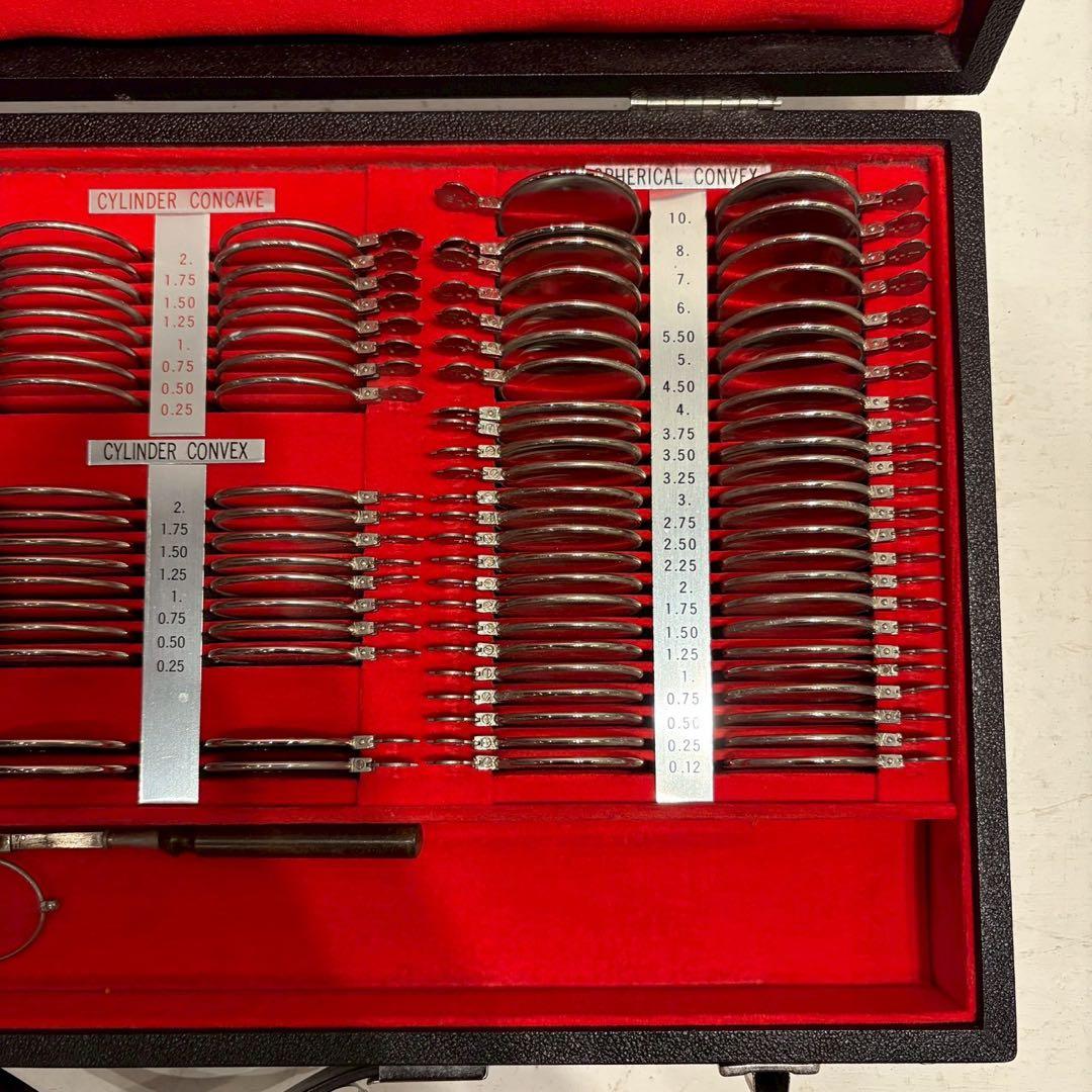 検眼レンズセット　テストレンズ 視力検査 検眼 眼鏡 メガネ　ケース入り