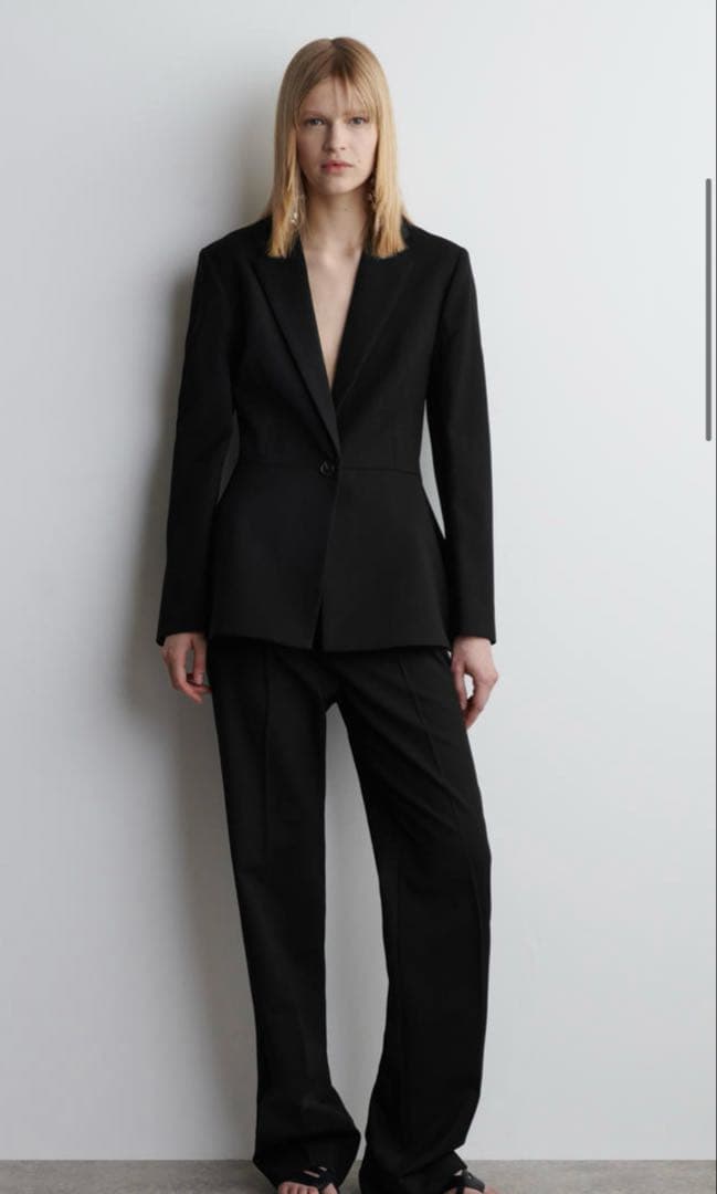 (オンライン完売) COS テーラードペプラムブレザー 36