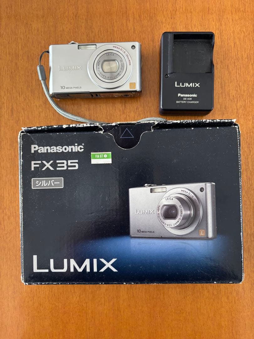 デジタルカメラ LUMIX DMC-FX35