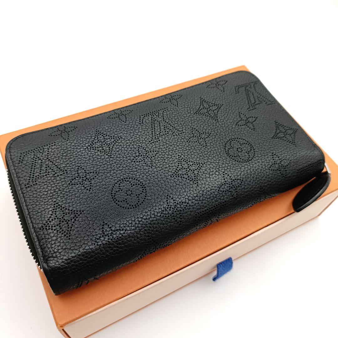 ルイヴィトン　 モノグラム マヒナ　ジッピーウォレット　ブラック