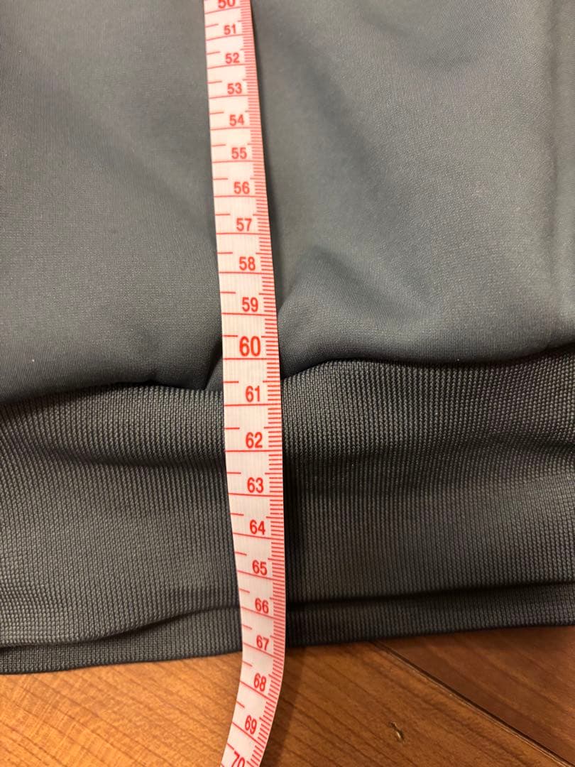 NEUTRALWORKS．PILEUS フーディー