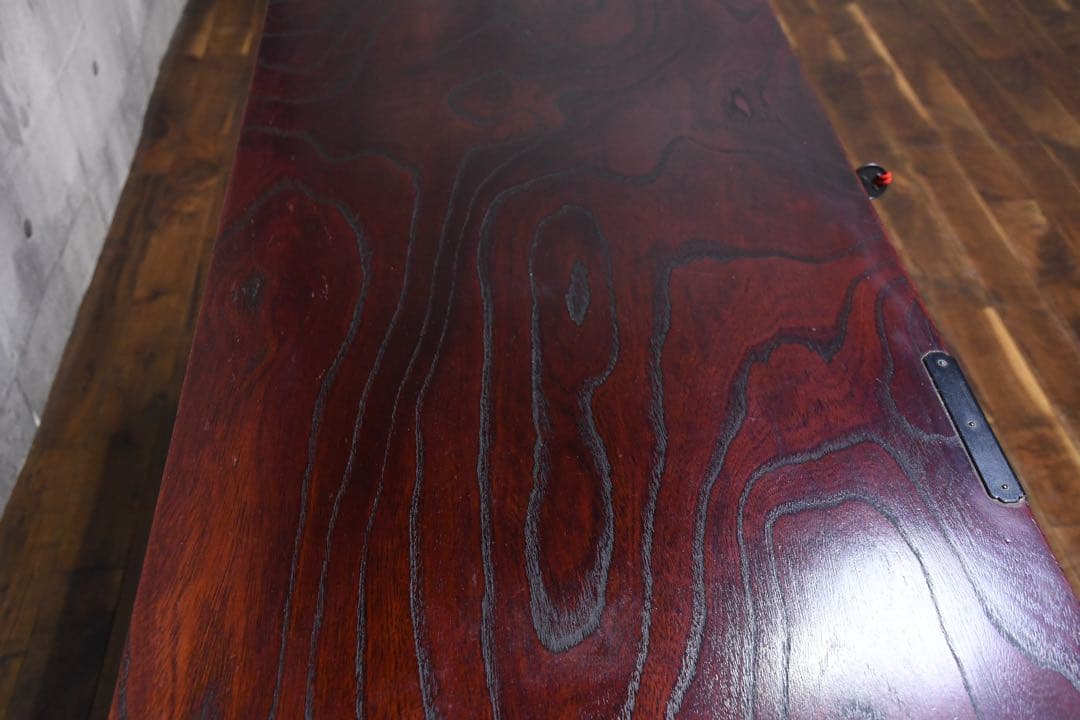 EIK72 仙台民芸箪笥 四尺横長箪笥 ケヤキ 欅拭き漆塗り 鍵付き 隠し収納