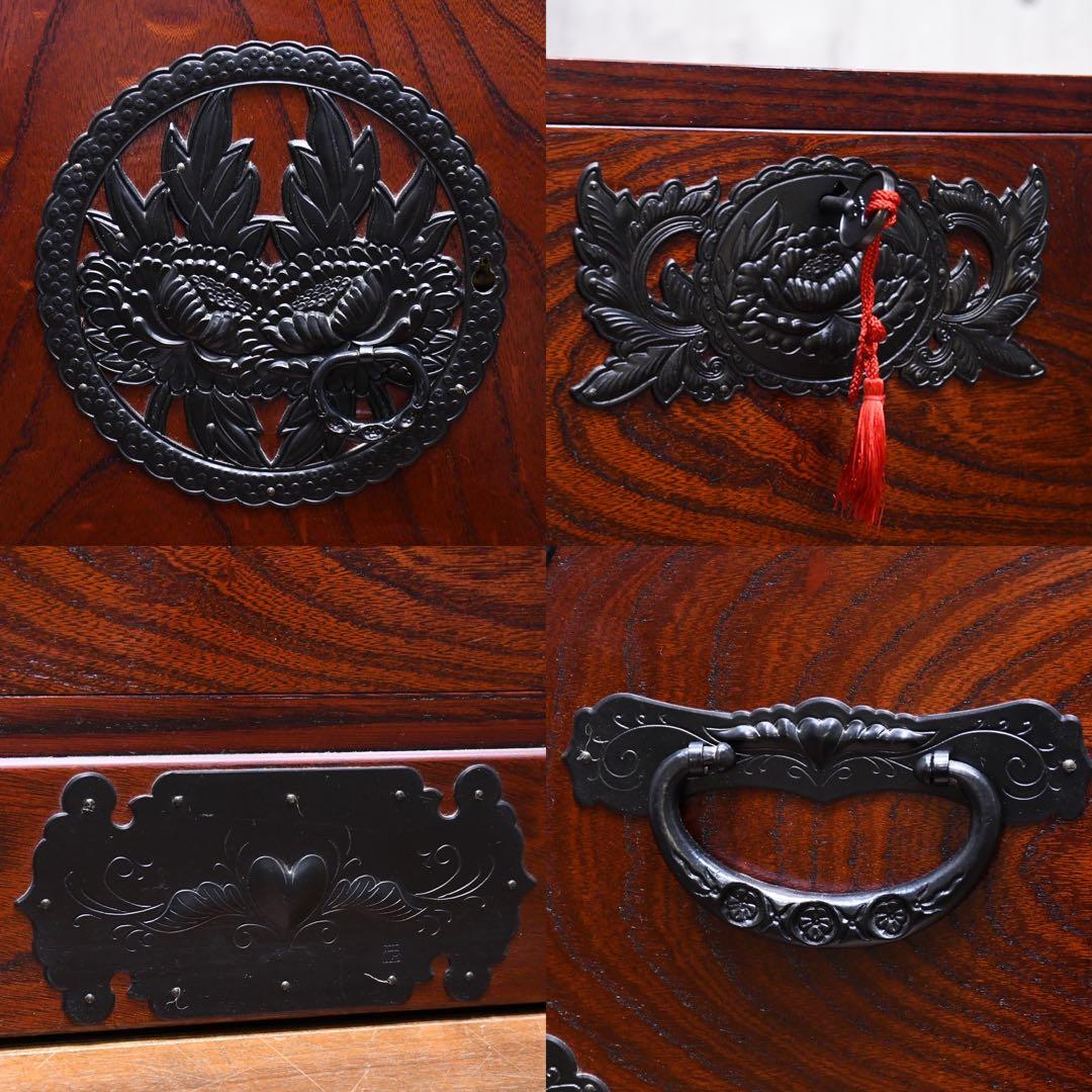 EIK72 仙台民芸箪笥 四尺横長箪笥 ケヤキ 欅拭き漆塗り 鍵付き 隠し収納