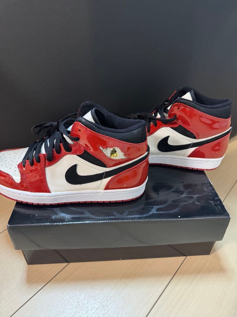 AIR JORDAN 1 RETRO ジョーダン　シカゴブルズ　パテント