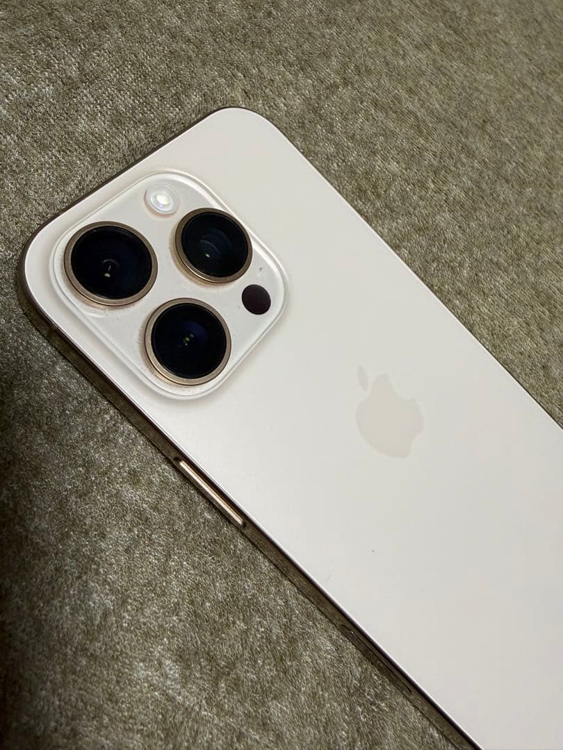 iPhone 16pro 128GB デザートチタニウム SIMフリー　美品