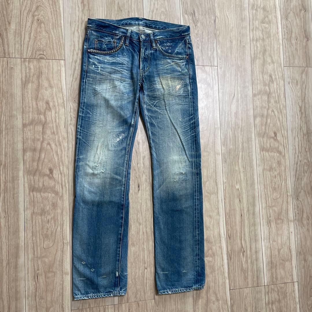 ヒステリックグラマー　ブルーストレートデニム ダメージ加工 スタッズ付き