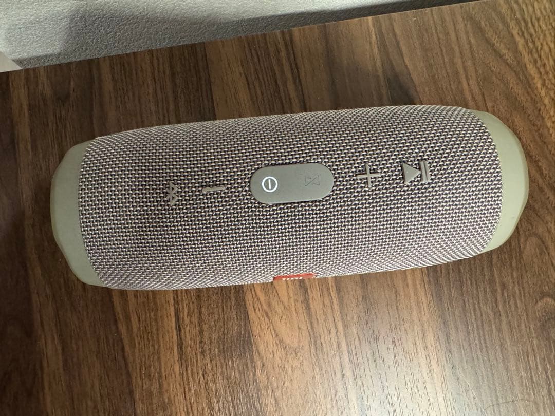 JBL Charge3 箱付き