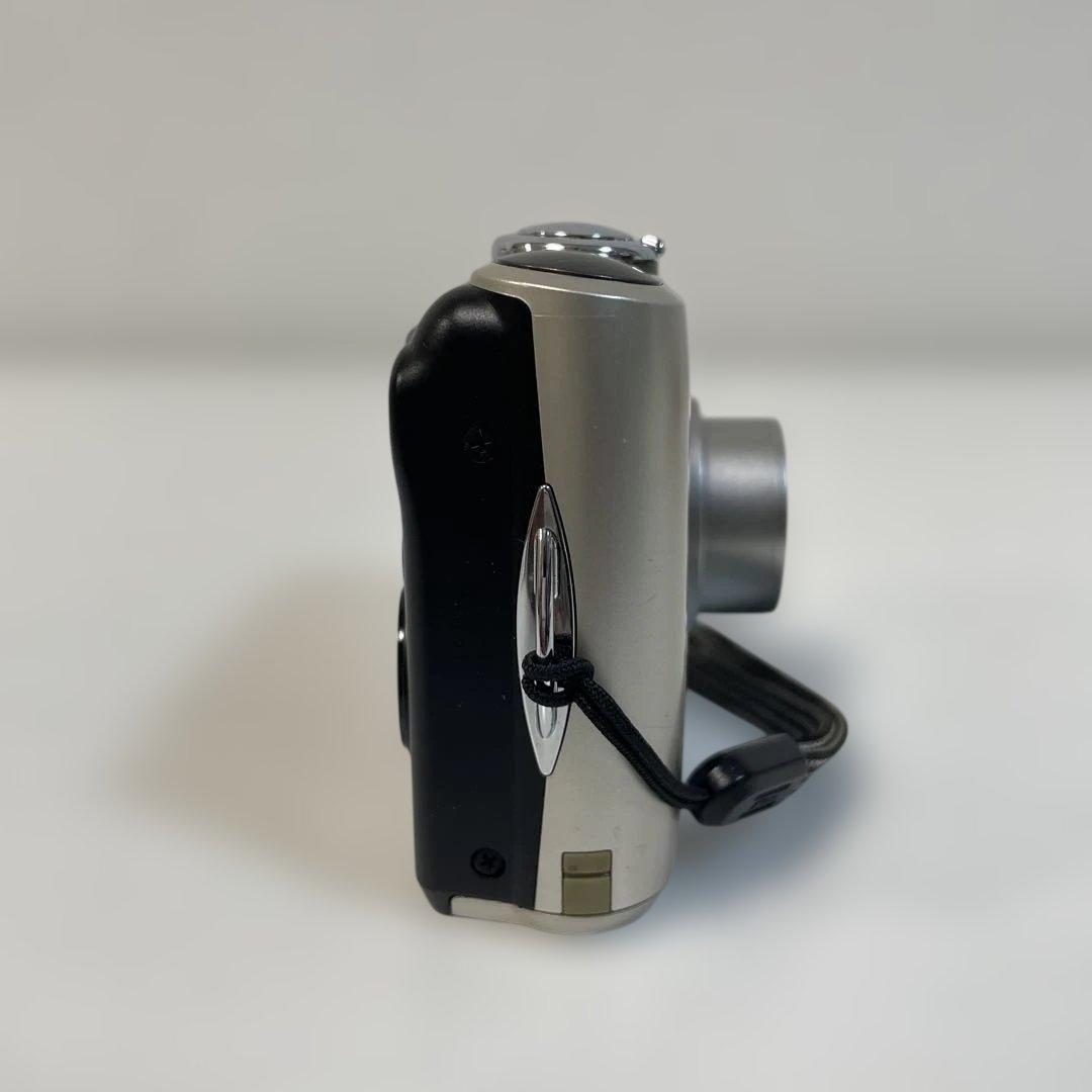 Nikon COOLPIX 8.0メガピクセル デジタルカメラ