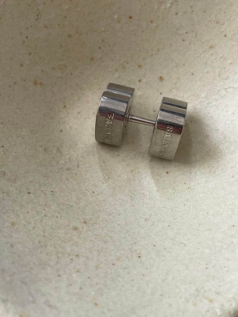 BALENCIAGA ハートピアス 片耳