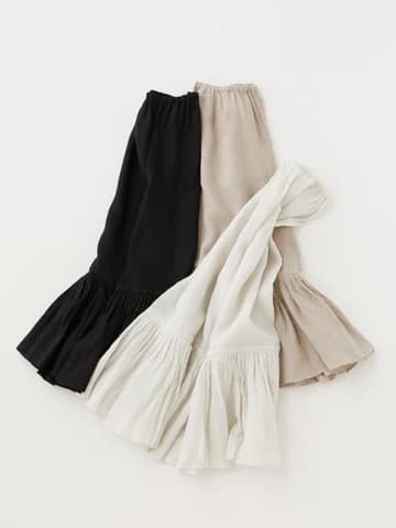 Yunamamさん専用）新品HERNI　ベルギーリネンペチパンツ　白