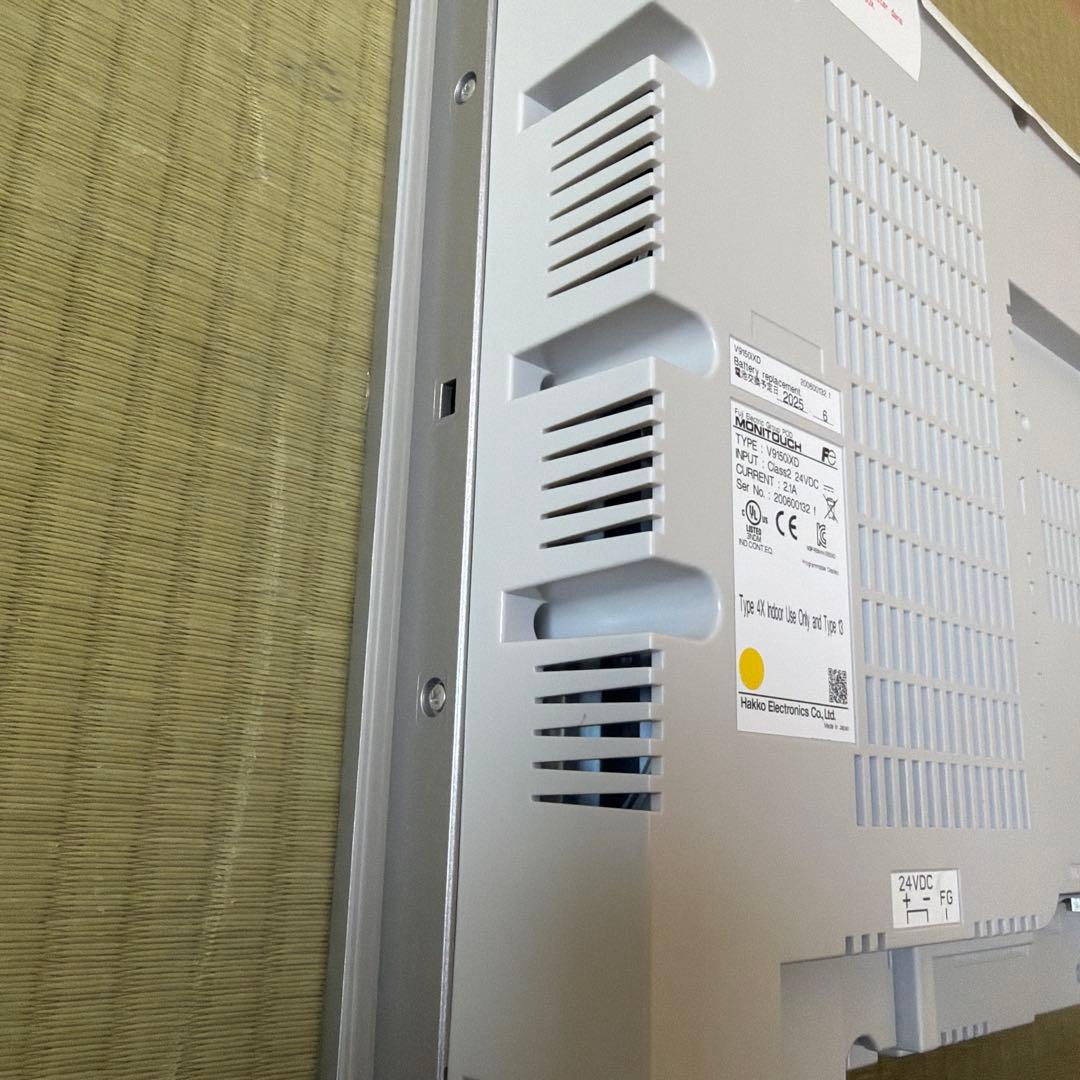 M4。プログラマブル表示器　V9150iXD。動作未確認