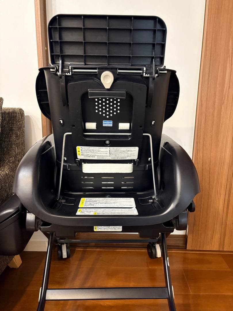コンビ　電動ハイローチェア　　フェアレット ラグジュア