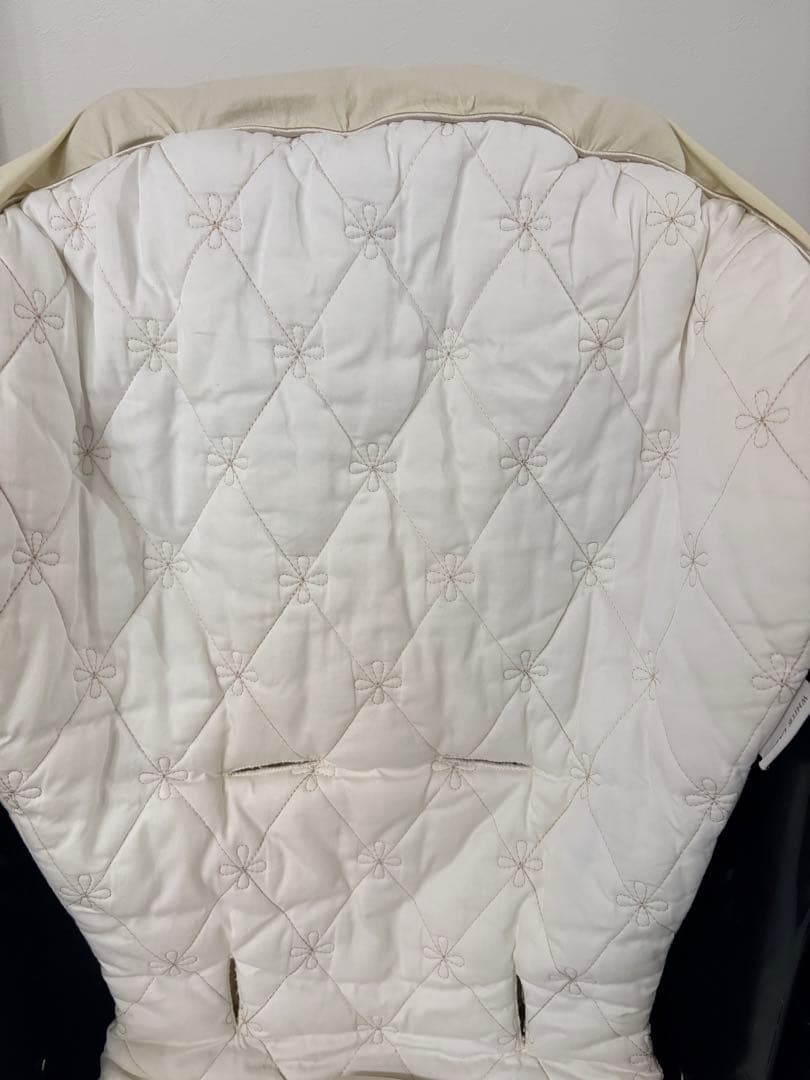 コンビ　電動ハイローチェア　　フェアレット ラグジュア