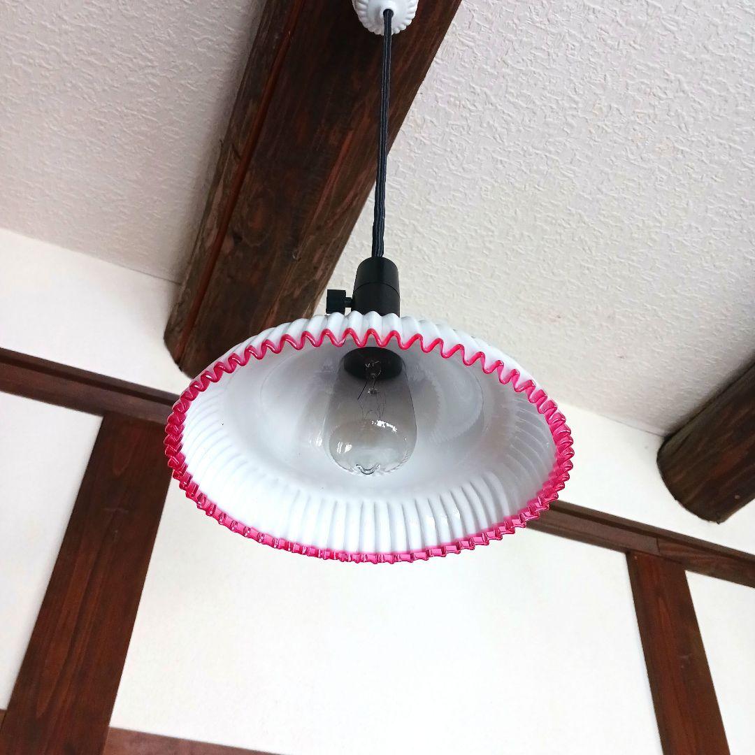 大正ガラス　アンティーク　　プリーツランプシェード