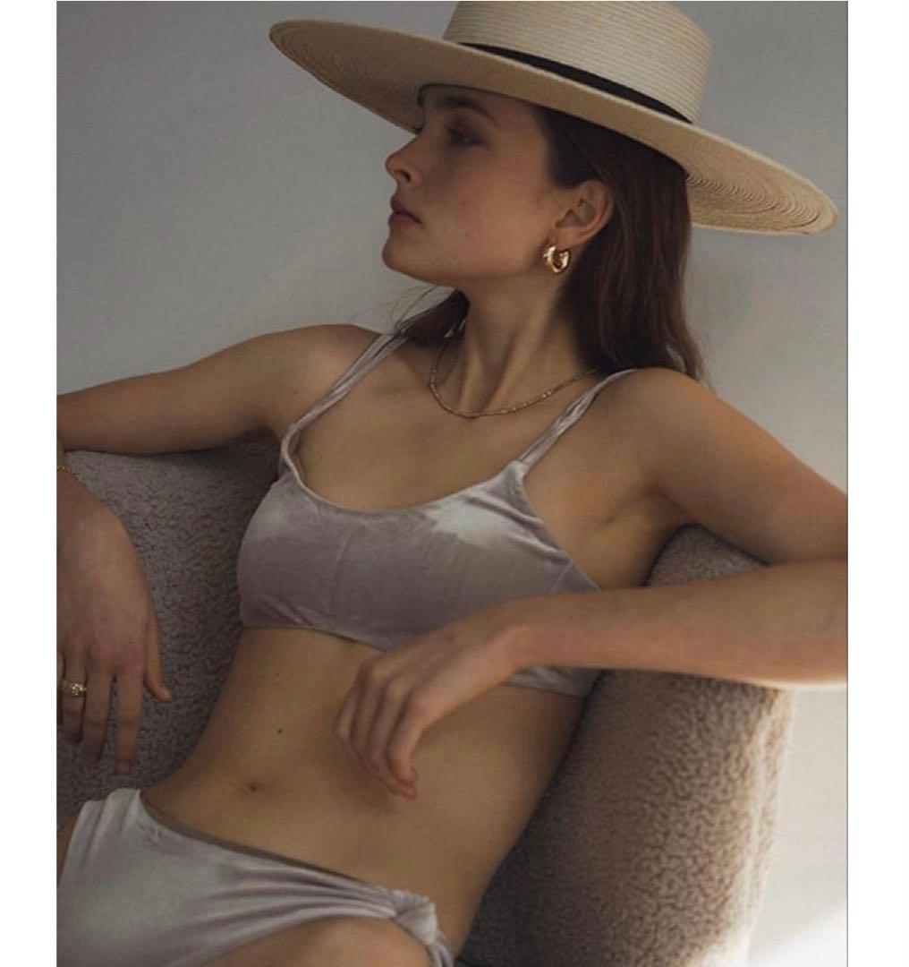 週末限定価格　room306 ベロア　水着