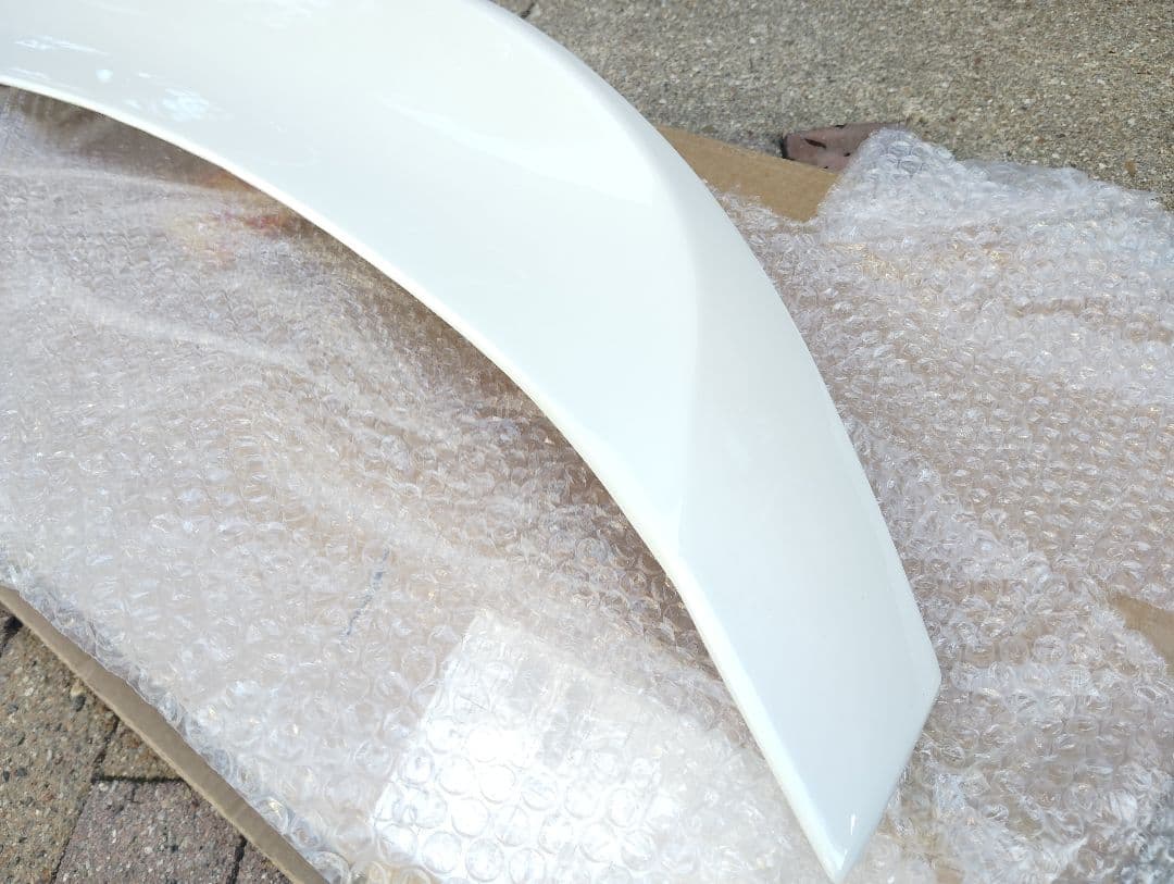 ZN6 86 トランクスポイラー　リアウイング　パールホワイト塗装済　新同品