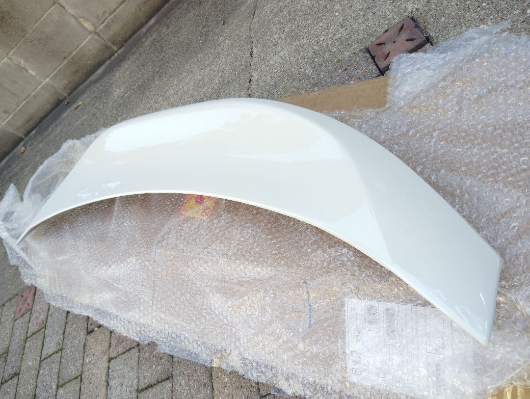 ZN6 86 トランクスポイラー　リアウイング　パールホワイト塗装済　新同品