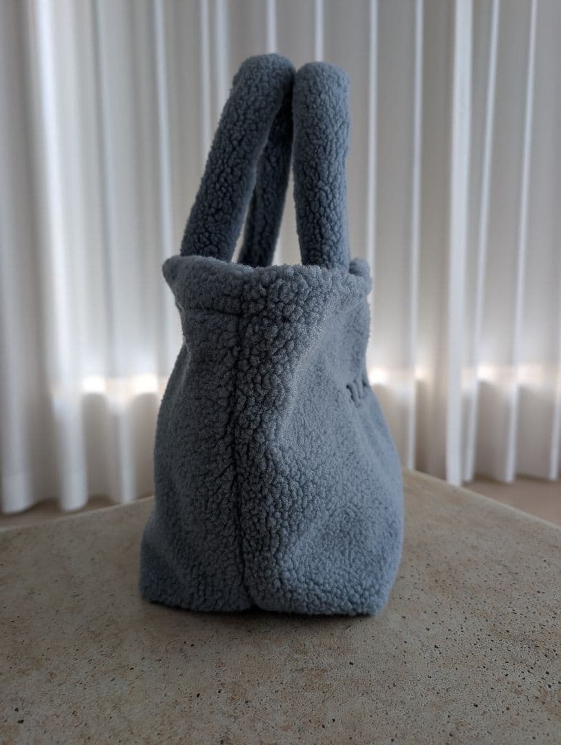 PRADAノベルティ　 ハンドバッグ グレー