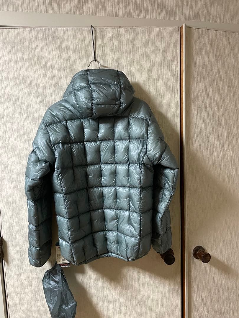 モンベル　プラズマ1000 アルパインダウンパーカー Lサイズ　新品未使用