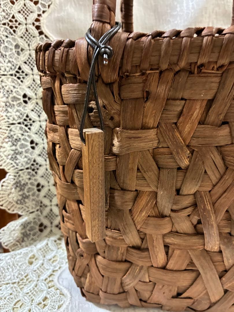 乱れ編み 山葡萄 かごバッグ　籠 バッグ 中布と内ポケット付き