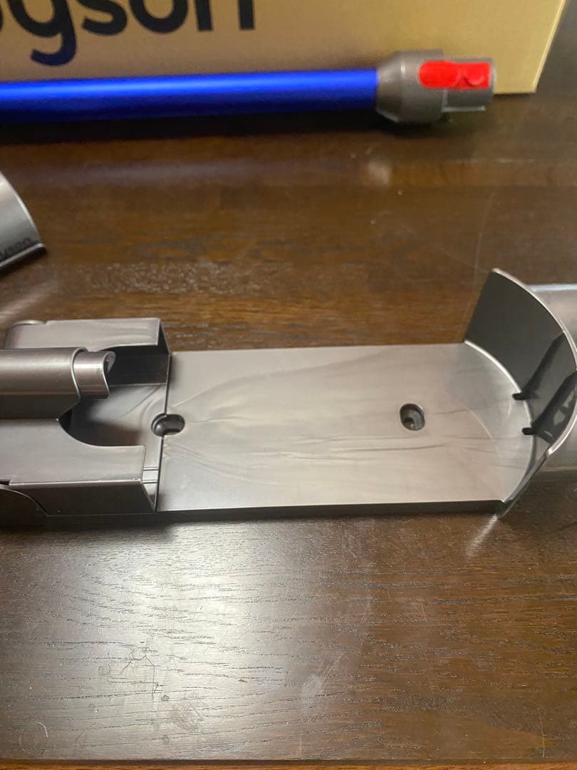 【美品】dyson v8 slim fluffy 掃除機