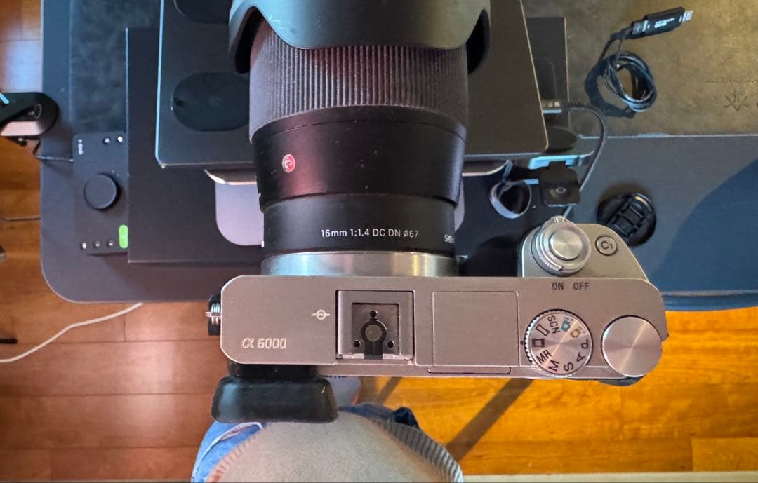 【配信完成セット】α6000＋名玉Sigma 16mm★給電＆プロ設定付